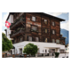 Gewinnen Sie ein 3-Gänge-Mystery-Dinner mit passenden Weinen und eine Übernachtung im Chesa Grischuna in Klosters, inklusive Frühstück.
